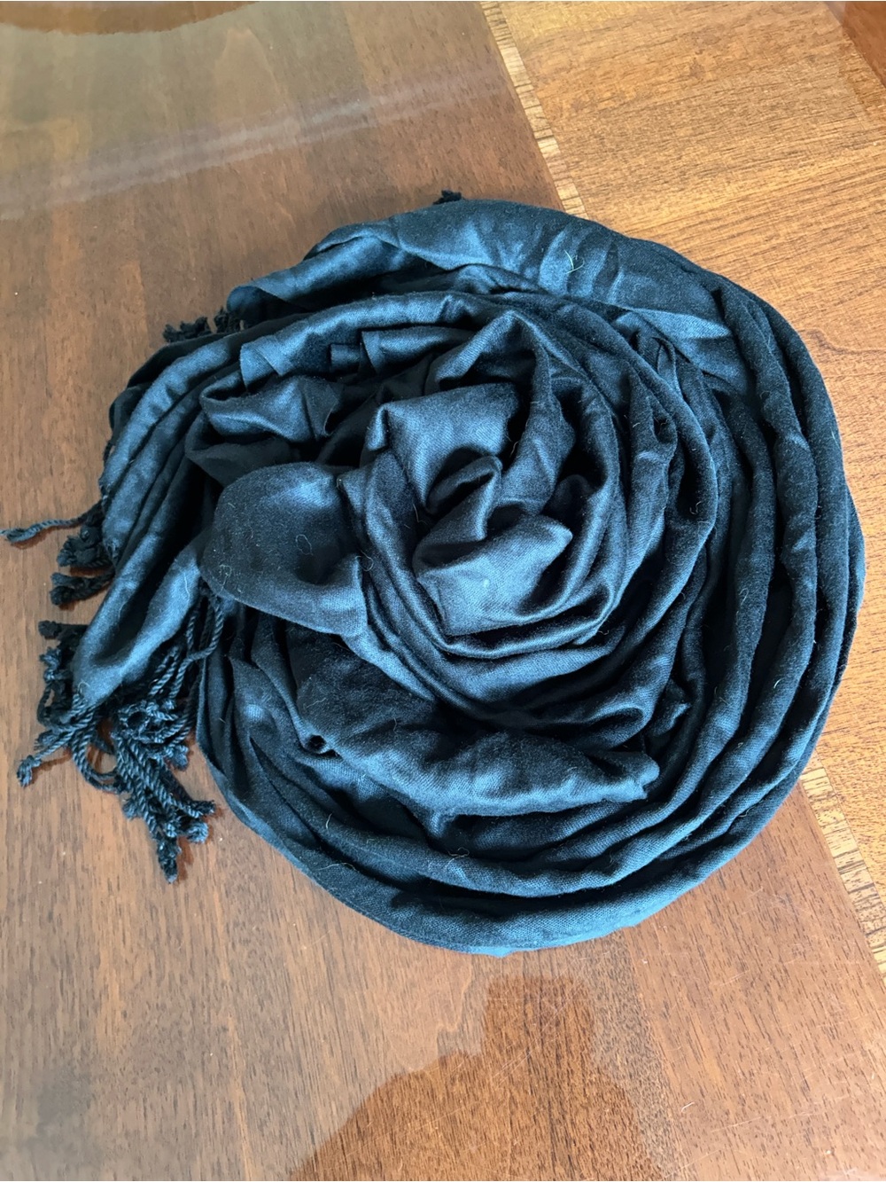 Jones New York Black Lightweight Fringe Scarf 21“ x 70“